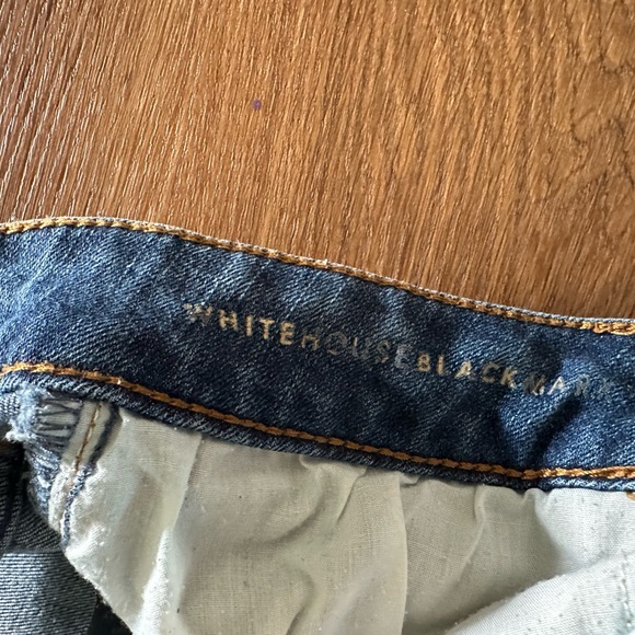 White House Black Market Floral Embellished Embroidered Blue Cropped Jeans Sz 6 - Picture 8 of 16